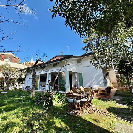 Appartamenti Villa Renata Riccione Bagian luar foto