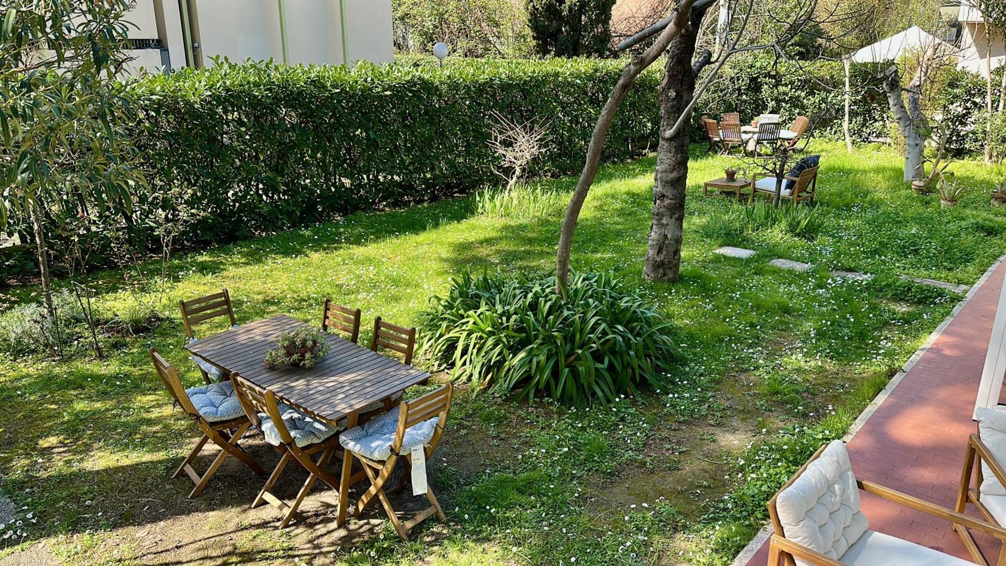 Appartamenti Villa Renata Riccione Bagian luar foto