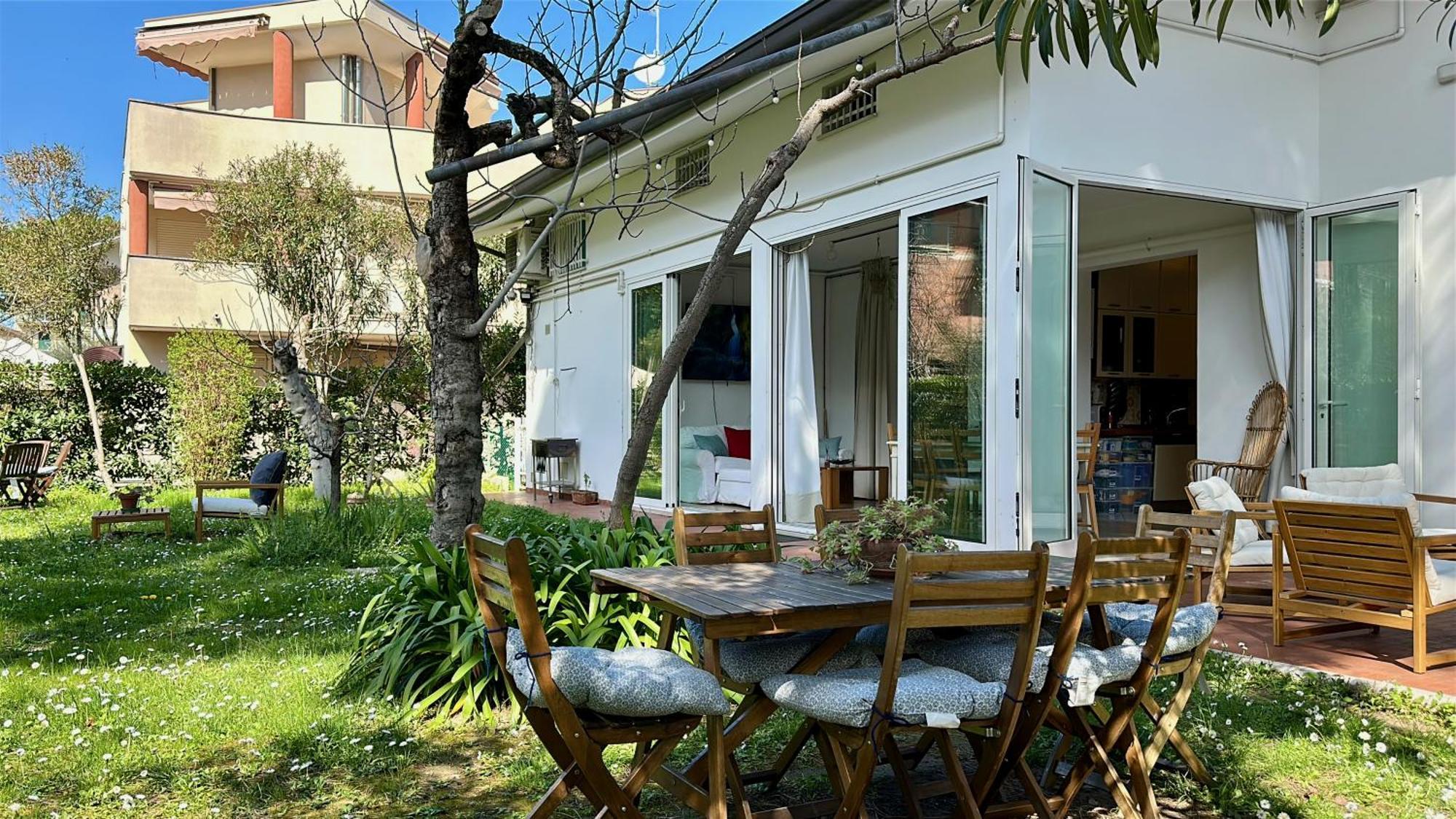 Appartamenti Villa Renata Riccione Bagian luar foto