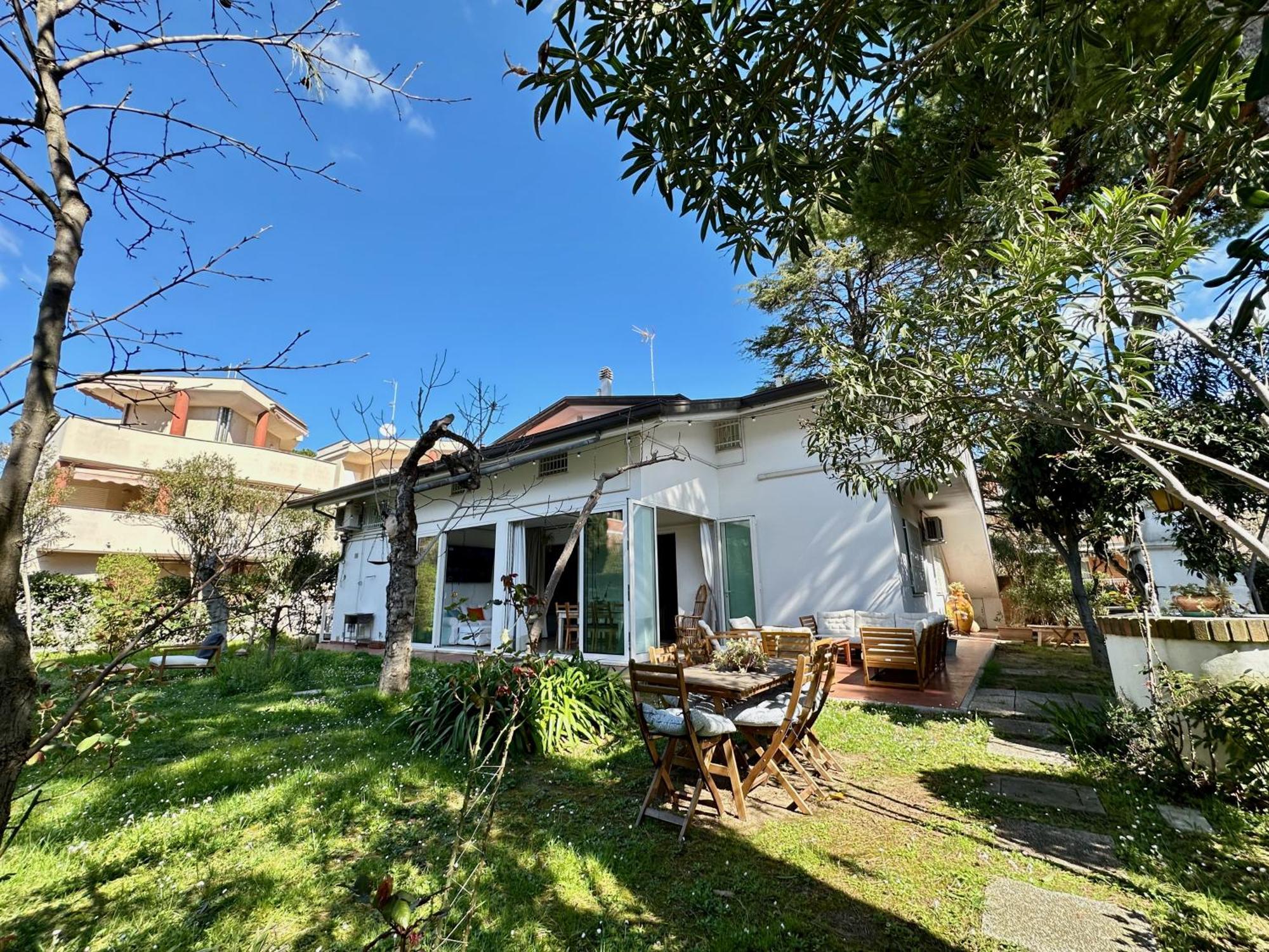 Appartamenti Villa Renata Riccione Bagian luar foto